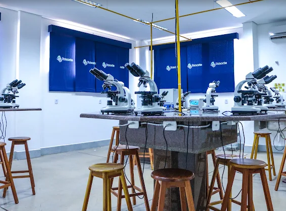 Laboratório de Microscopia e Análises Clínicas